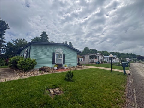 Mobile Home For Sale - 411 Vista Ln Ln<br/> Westmoreland County, Murrysville, PA 15668