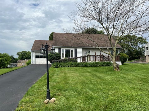 Photo of 1705 10th Ave, Beaver, PA 15009 (MLS # 1755766)