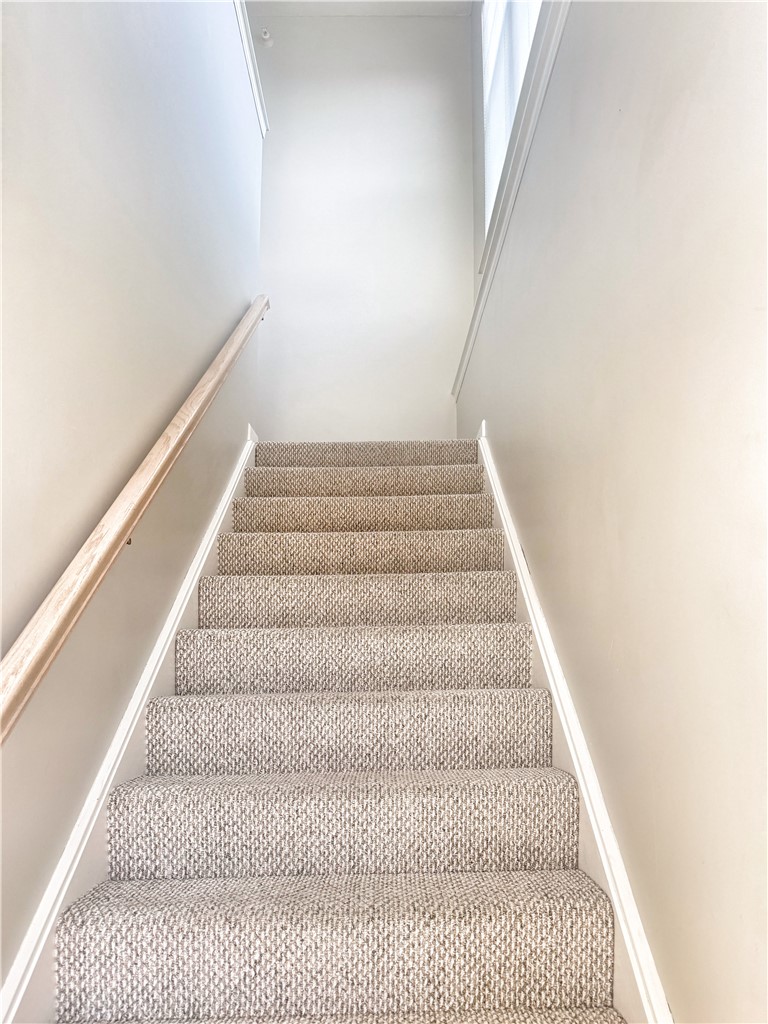 248 Adams Pointe Blvd 2
