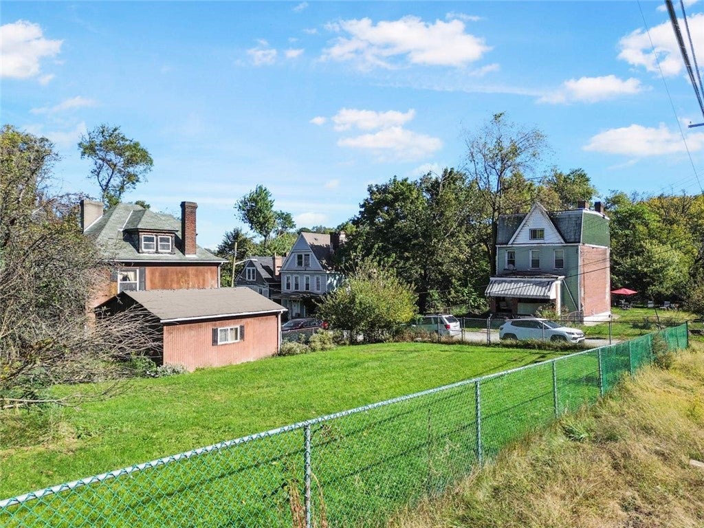 507 Warsaw St