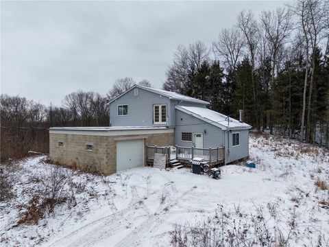 Photo of 787 Branchton Rd, Boyers, PA 16020 (MLS # 1737291)