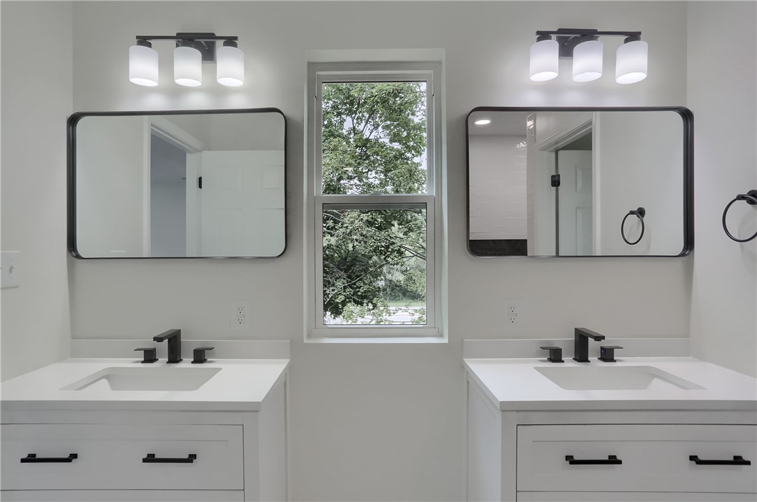 Burgettstown Boro, Pennsylvania 15021, United States, 3 Bedrooms Bedrooms, ,3 BathroomsBathrooms,Residential,Active,168951