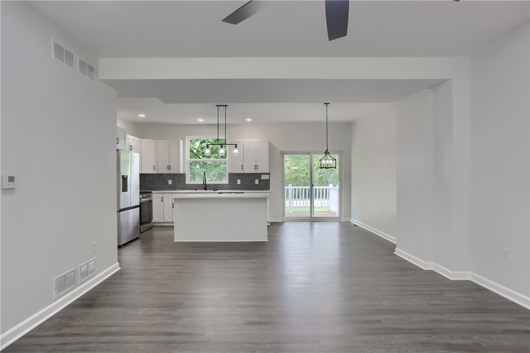 Burgettstown Boro, Pennsylvania 15021, United States, 3 Bedrooms Bedrooms, ,3 BathroomsBathrooms,Residential,Active,168951