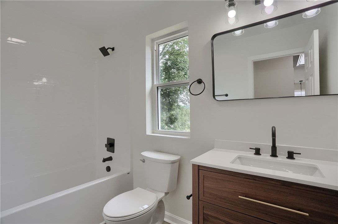 Burgettstown Boro, Pennsylvania 15021, United States, 3 Bedrooms Bedrooms, ,3 BathroomsBathrooms,Residential,Active,168951