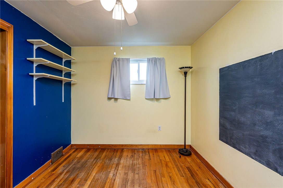 225 Circle Dr Dr, White Oak, Pennsylvania image 34