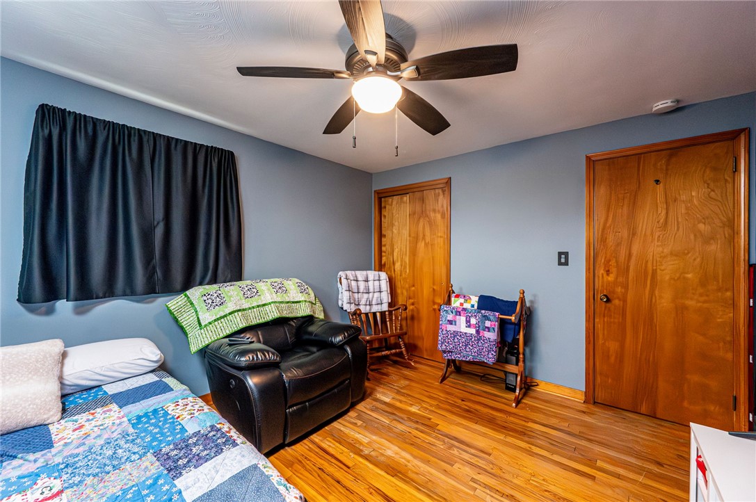 225 Circle Dr Dr, White Oak, Pennsylvania image 28