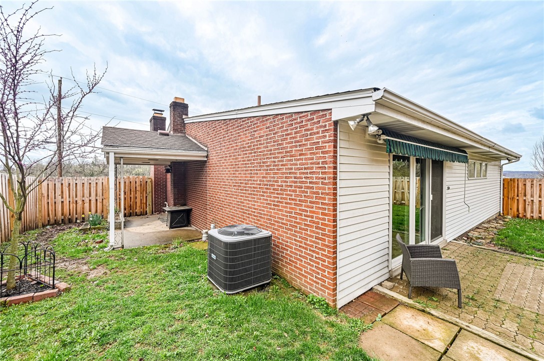 225 Circle Dr Dr, White Oak, Pennsylvania image 37