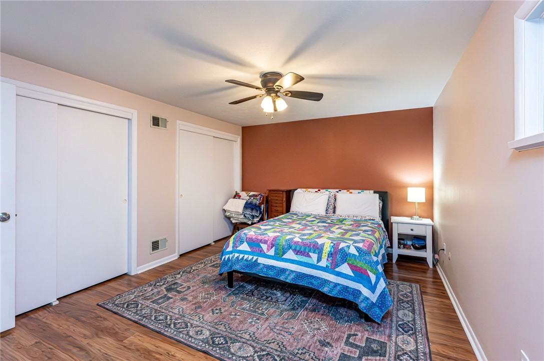 225 Circle Dr Dr, White Oak, Pennsylvania image 22