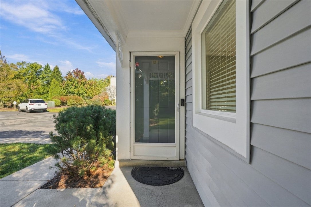 308 Lamplighter Circle
