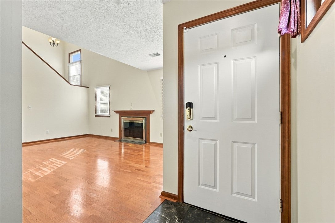 308 Lamplighter Circle