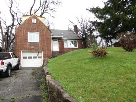 Photo of 8041 Aber Rd, Verona, PA 15147 (MLS # 1746498)