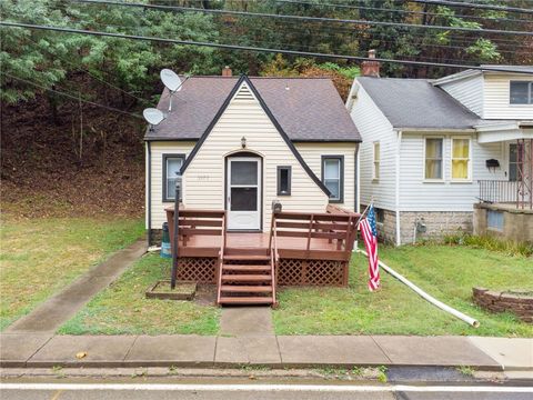 Photo of 3375 Spring Garden Rd, Pittsburgh, PA 15212 (MLS # 1724310)