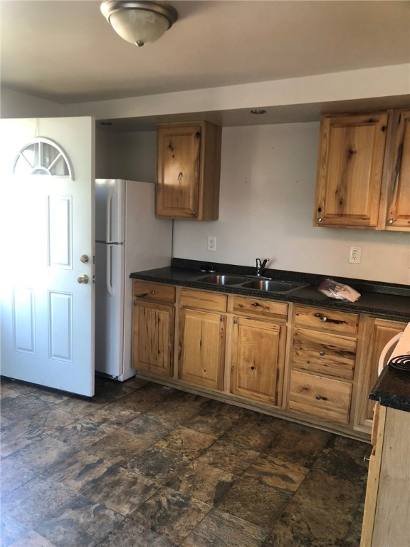 Brentwood, Pennsylvania 15227, United States, 2 Bedrooms Bedrooms, ,1 BathroomBathrooms,Residential,Active,197924