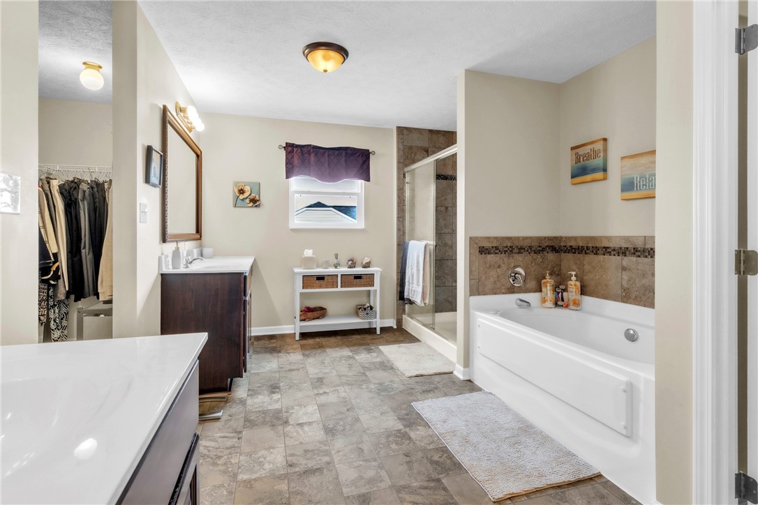 Zelienople Boro, Pennsylvania 16063, United States, 5 Bedrooms Bedrooms, ,4 BathroomsBathrooms,Residential,Active,152296