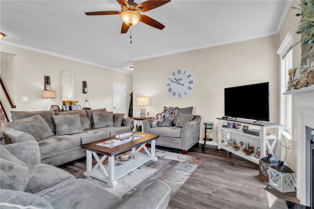 Zelienople Boro, Pennsylvania 16063, United States, 5 Bedrooms Bedrooms, ,4 BathroomsBathrooms,Residential,Active,152296