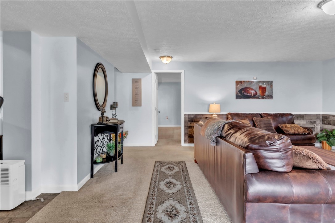 Zelienople Boro, Pennsylvania 16063, United States, 5 Bedrooms Bedrooms, ,4 BathroomsBathrooms,Residential,Active,152296