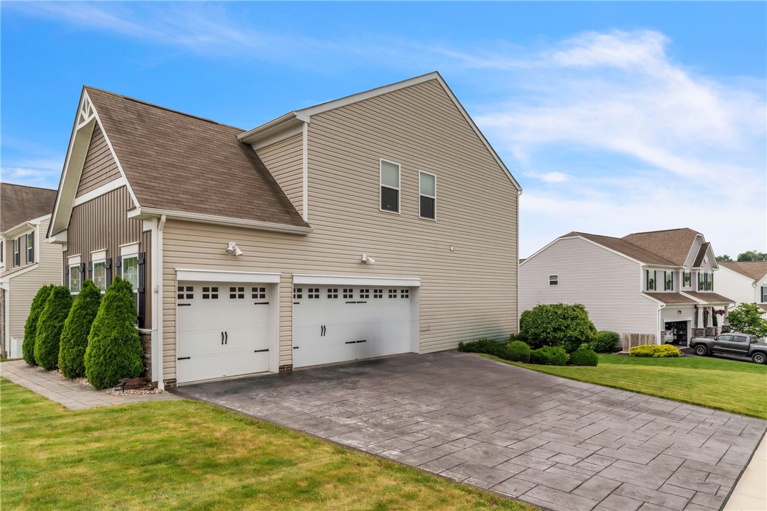 Zelienople Boro, Pennsylvania 16063, United States, 5 Bedrooms Bedrooms, ,4 BathroomsBathrooms,Residential,Active,152296