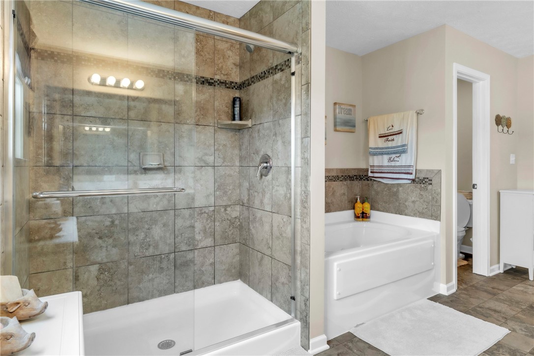 Zelienople Boro, Pennsylvania 16063, United States, 5 Bedrooms Bedrooms, ,4 BathroomsBathrooms,Residential,Active,152296