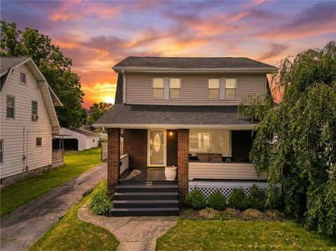 Photo of 222 E Sheridan Ave, New Castle, PA 16105 (MLS # 1758607)