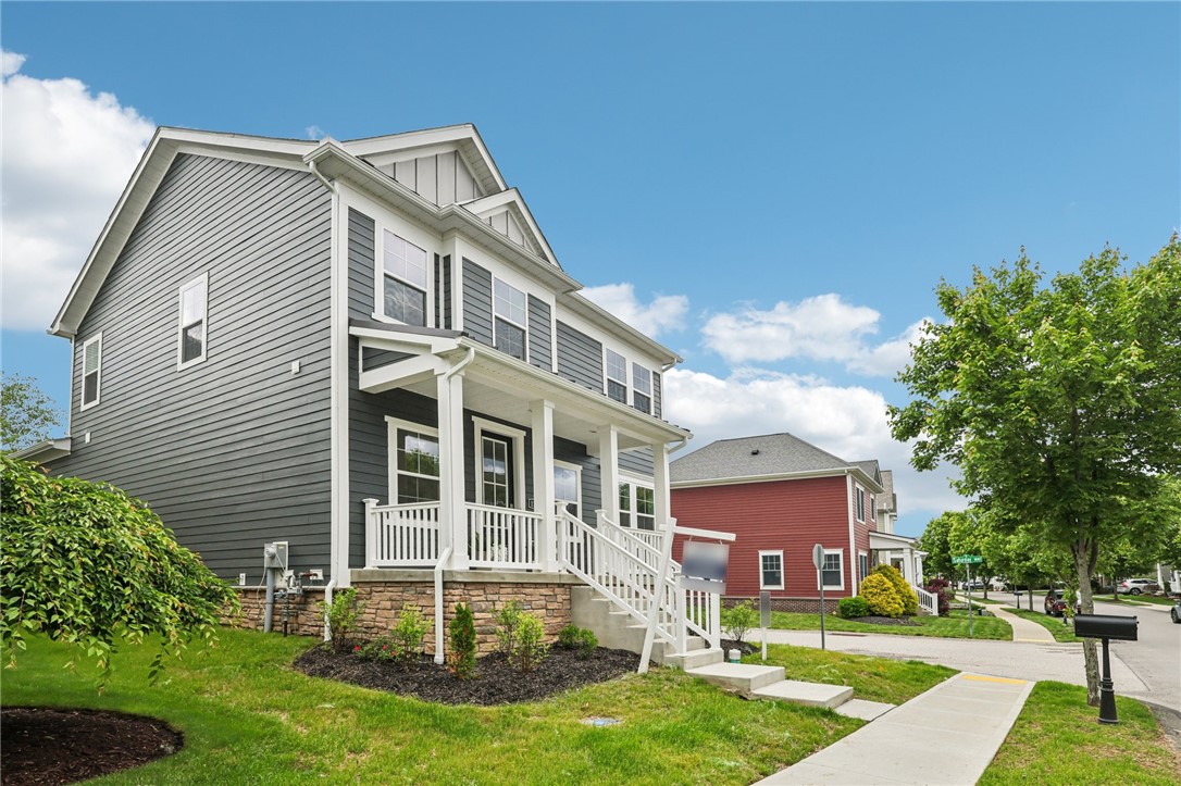 1213 Newbury Highland