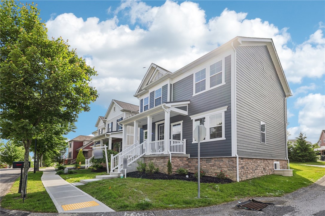 1213 Newbury Highland