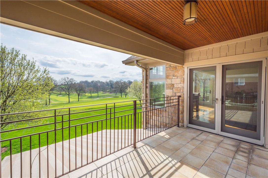 Upper St. Clair, Pennsylvania 15241, United States, 4 Bedrooms Bedrooms, ,6 BathroomsBathrooms,Residential,Active,48998