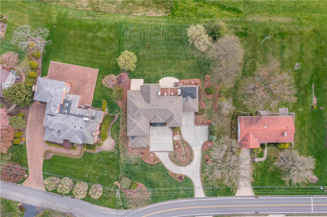 Upper St. Clair, Pennsylvania 15241, United States, 4 Bedrooms Bedrooms, ,6 BathroomsBathrooms,Residential,Active,48998