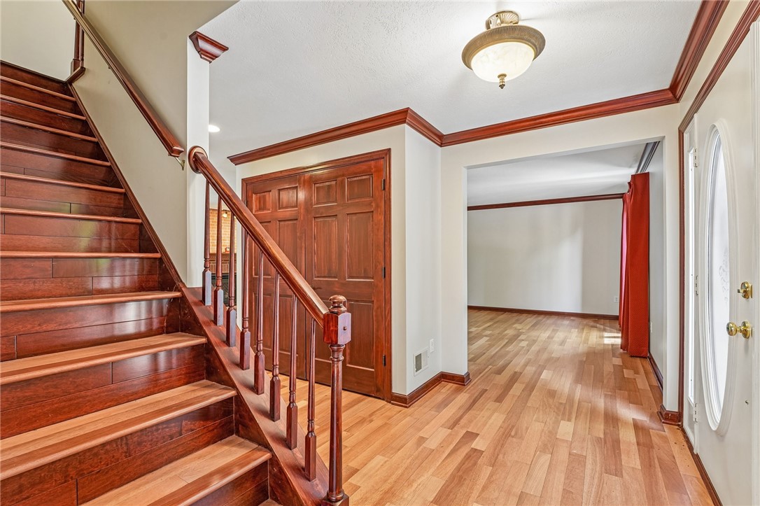 130 Village Dr