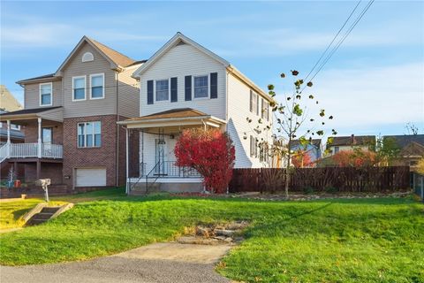Photo of 602 Grandview Ave, Carnegie, PA 15106 (MLS # 1730718)