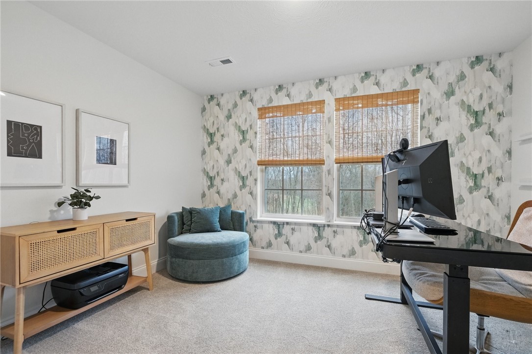 Adams Twp, Pennsylvania 16046, United States, 4 Bedrooms Bedrooms, ,4 BathroomsBathrooms,Residential,Contingent,105018