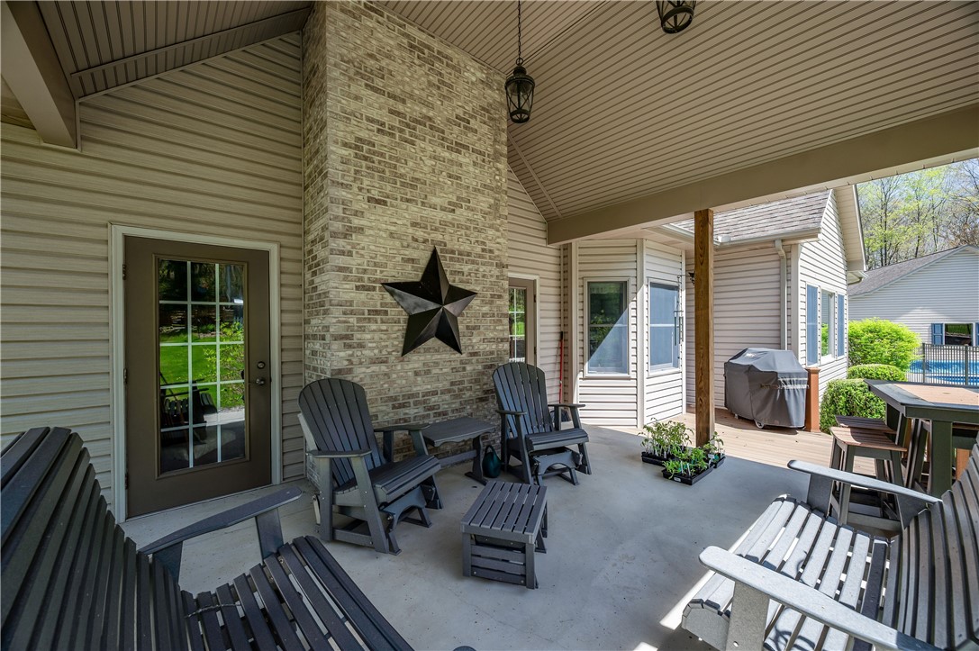 Connoquenessing Twp, Pennsylvania 16001, United States, 3 Bedrooms Bedrooms, ,3 BathroomsBathrooms,Residential,Contingent,124219