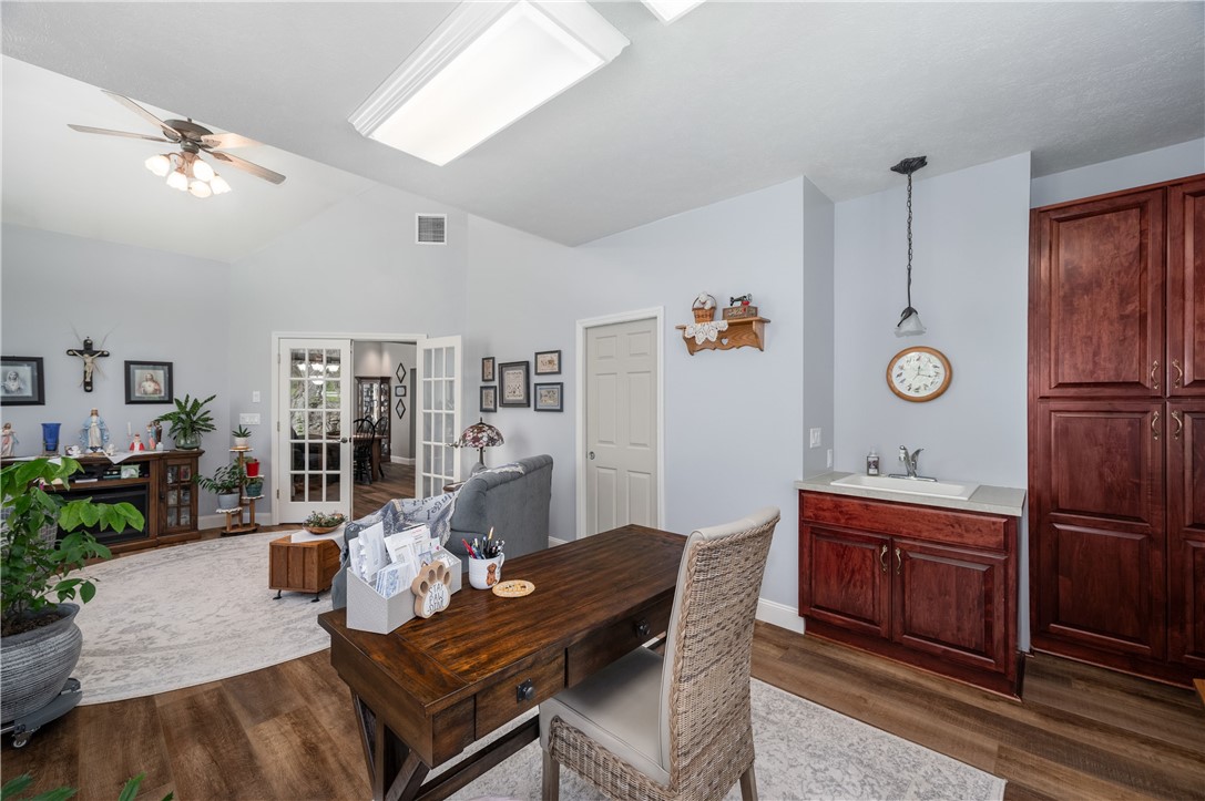 Connoquenessing Twp, Pennsylvania 16001, United States, 3 Bedrooms Bedrooms, ,3 BathroomsBathrooms,Residential,Contingent,124219