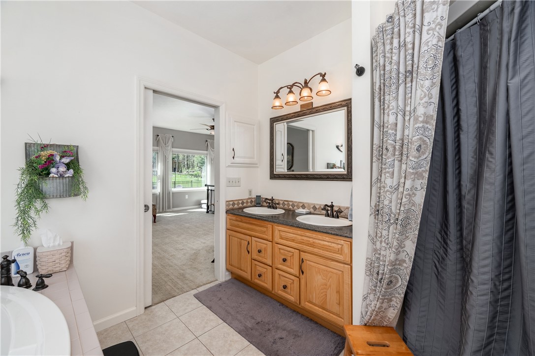 Connoquenessing Twp, Pennsylvania 16001, United States, 3 Bedrooms Bedrooms, ,3 BathroomsBathrooms,Residential,Contingent,124219