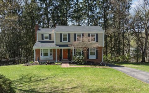 Photo of 1193 Satellite Cir, Pittsburgh, PA 15241 (MLS # 1747391)