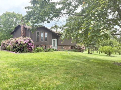 199 Lyon Ln Lancaster Twp PA 16037
