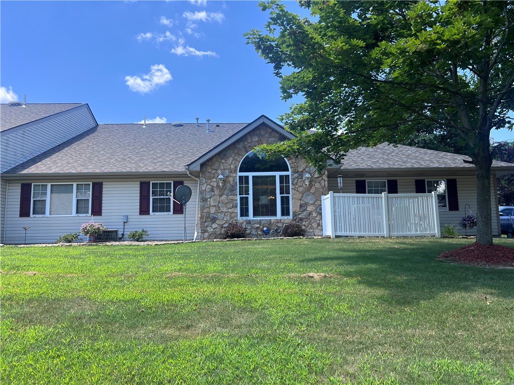 View Union Twp - LAW, PA 16101 condo