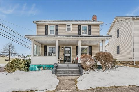 Homes For Sale - 301 8th St St<br/> Windber, PA 15963