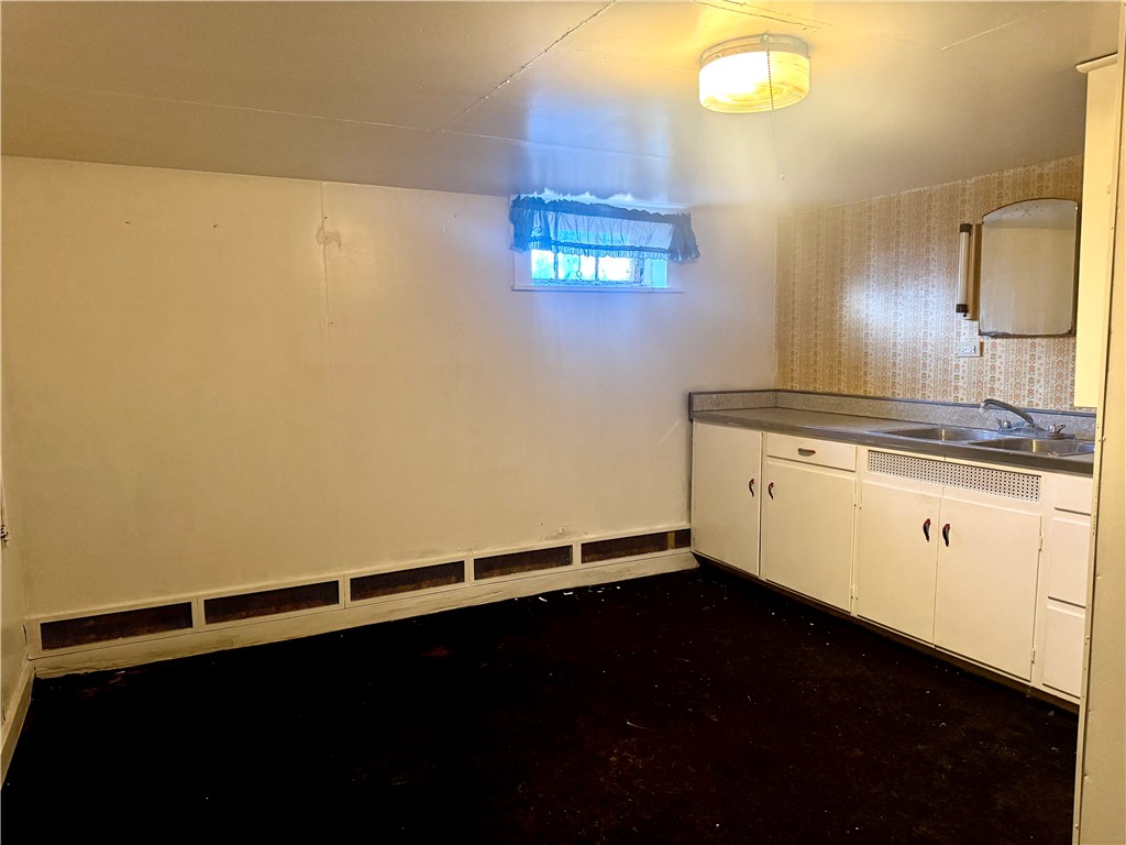 Grove City Boro, Pennsylvania 16127, United States, 3 Bedrooms Bedrooms, ,1 BathroomBathrooms,Residential,Contingent,124287