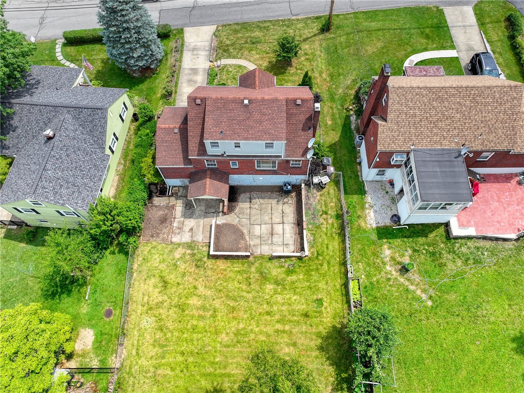 Upper St. Clair, Pennsylvania 15241, United States, 4 Bedrooms Bedrooms, ,2 BathroomsBathrooms,Residential,Contingent,54529