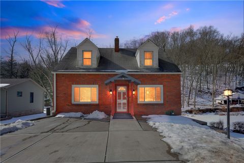 Photo of 1113 Rochester Rd, Pittsburgh, PA 15237 (MLS # 1740197)