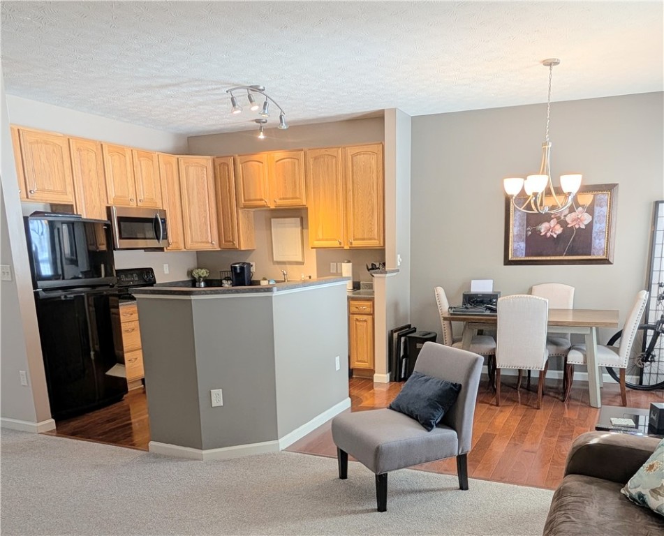 Adams Twp, Pennsylvania 16046, United States, 3 Bedrooms Bedrooms, ,3 BathroomsBathrooms,Residential,Active,2729