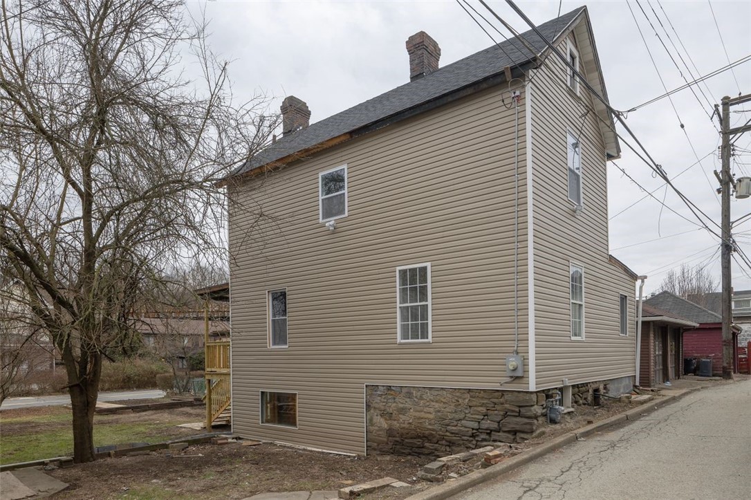 381 Larimer Avenue Ave, Turtle Creek, Pennsylvania image 3