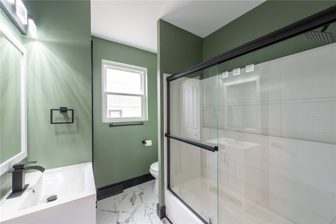 Oklahoma Boro, Pennsylvania 15613, United States, 4 Bedrooms Bedrooms, ,2 BathroomsBathrooms,Residential,Active,77083