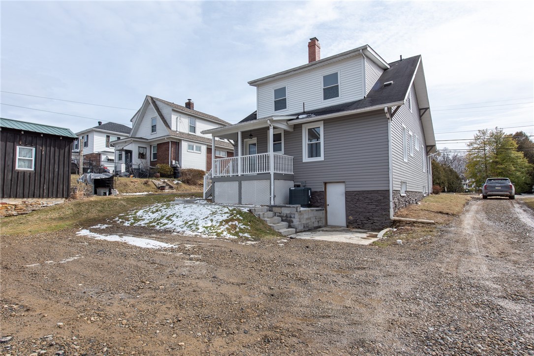 Oklahoma Boro, Pennsylvania 15613, United States, 4 Bedrooms Bedrooms, ,2 BathroomsBathrooms,Residential,Active,77083