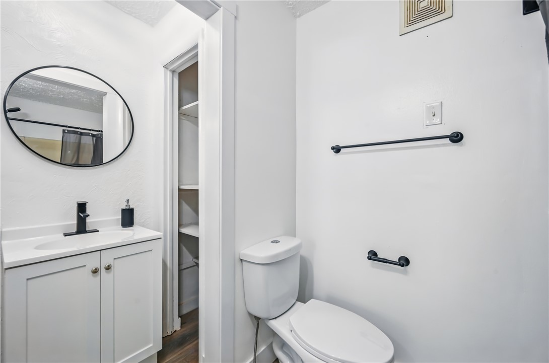 Farrell, Pennsylvania 16121, United States, 2 Bedrooms Bedrooms, ,1 BathroomBathrooms,Residential,Active,149557