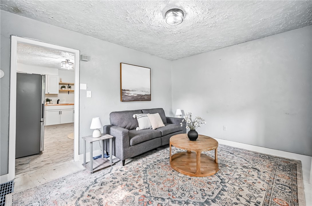 Farrell, Pennsylvania 16121, United States, 2 Bedrooms Bedrooms, ,1 BathroomBathrooms,Residential,Active,149557