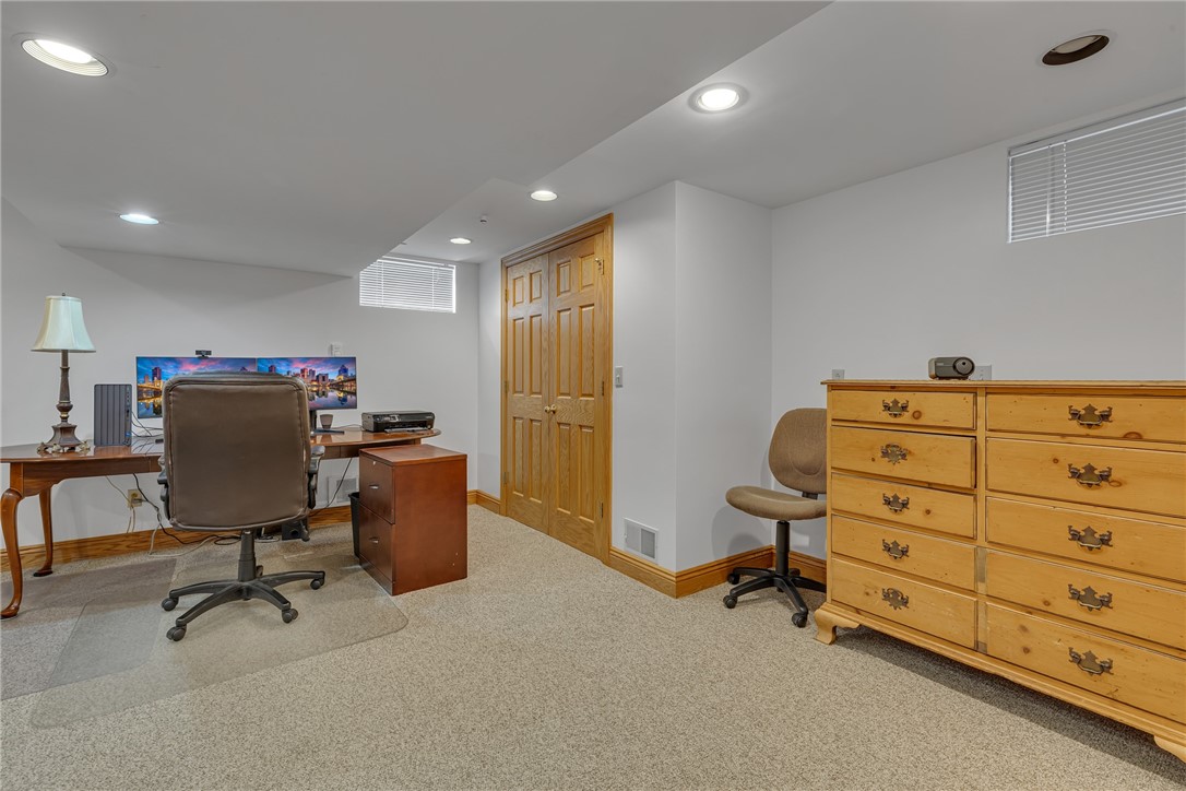 North Sewickley Twp, Pennsylvania 15010, United States, 3 Bedrooms Bedrooms, ,3 BathroomsBathrooms,Residential,Pending,123702