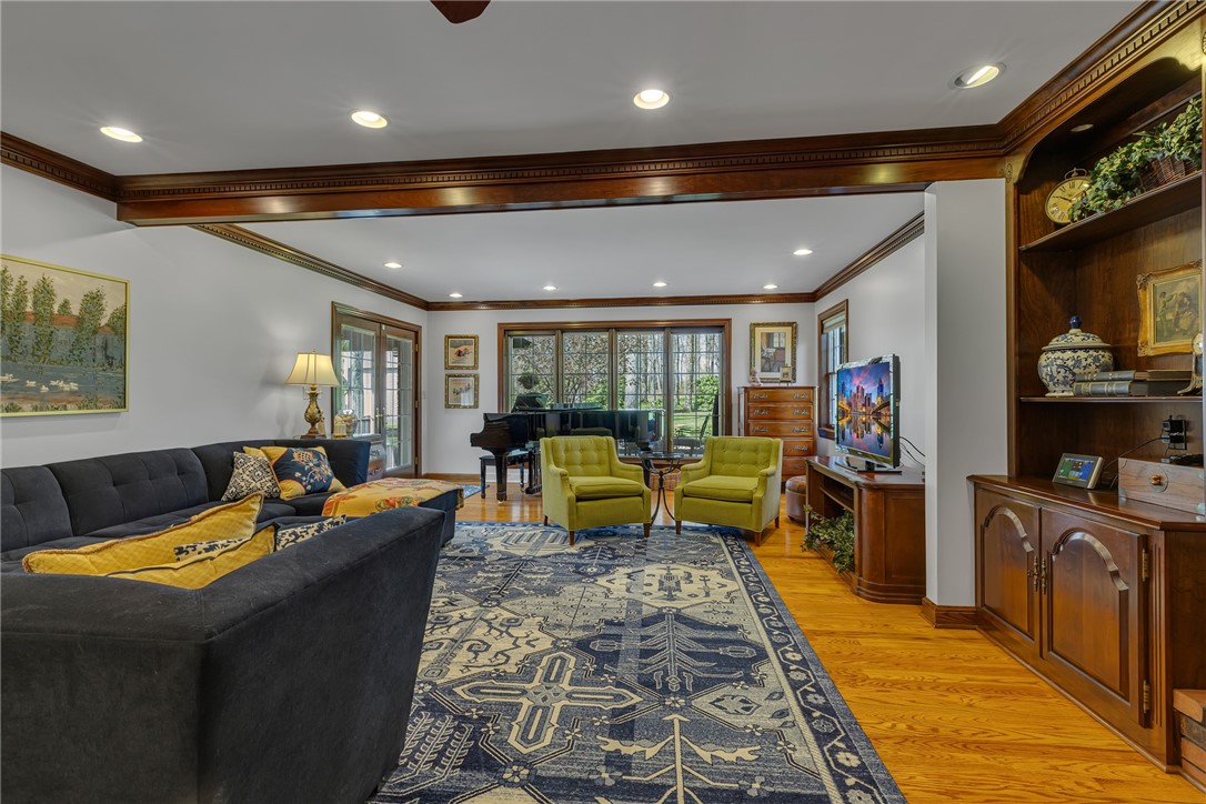 North Sewickley Twp, Pennsylvania 15010, United States, 3 Bedrooms Bedrooms, ,3 BathroomsBathrooms,Residential,Pending,123702