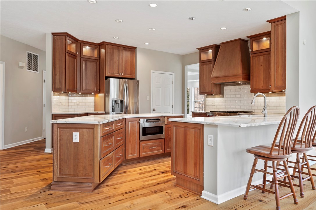 Cranberry Twp, Pennsylvania 16066, United States, 4 Bedrooms Bedrooms, ,4 BathroomsBathrooms,Residential,Pending,6670