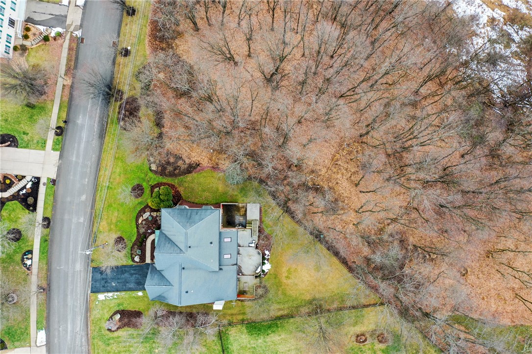 Cranberry Twp, Pennsylvania 16066, United States, 4 Bedrooms Bedrooms, ,4 BathroomsBathrooms,Residential,Pending,6670